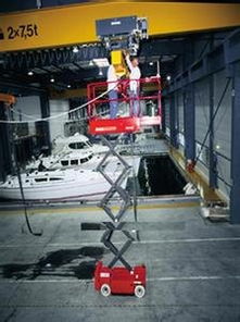 濟南宇航液壓升降機械制造廠 提供各類液壓升降設(shè)備的高質(zhì)量批售服務(wù)